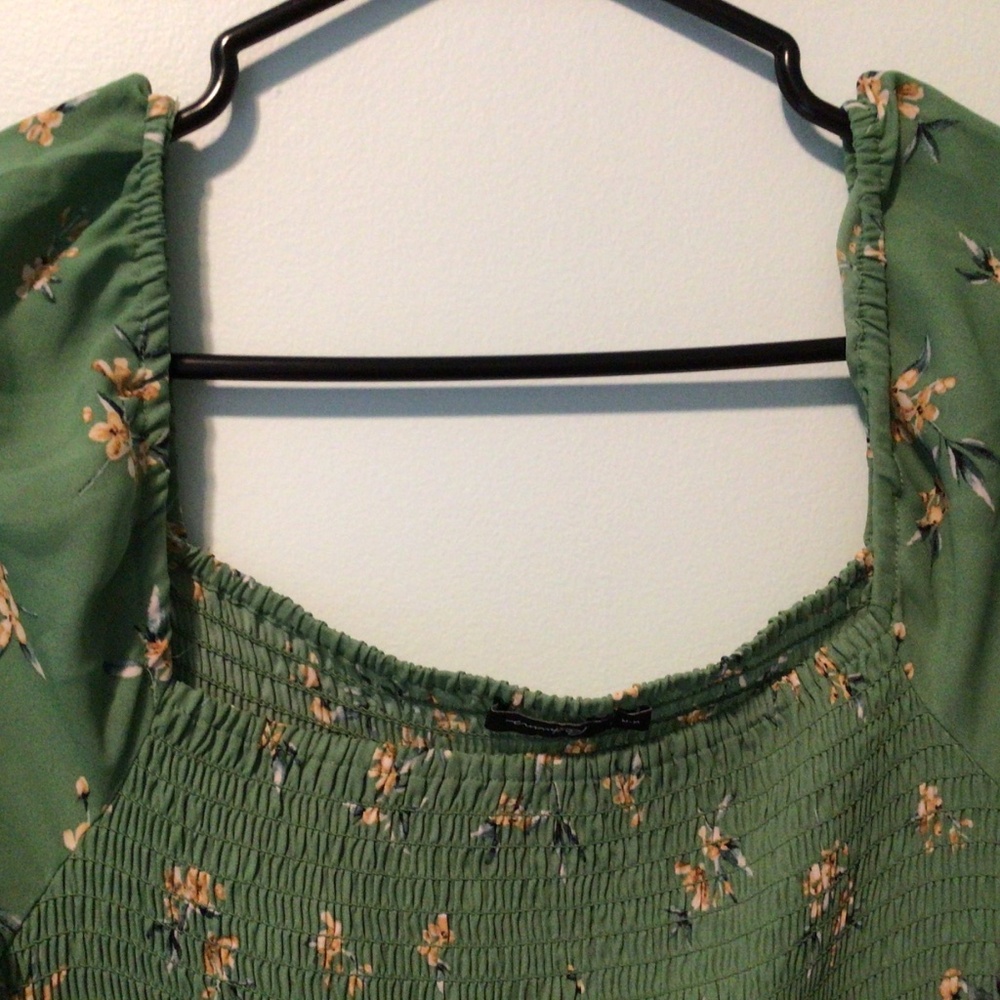 Robe - Picture 3 of 3
